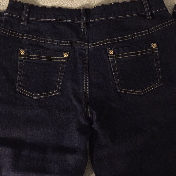 Diane Gilman dark wash jeans with gold trim & belt - Picture 3 of 6